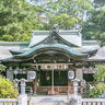 300体限定！アーティストがデザインする芦屋神社の「巳の正月絵馬」頒布スタート