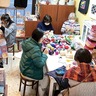 街ナカアート　野外彫刻、かぎ編みで彩り　２月15・16日　平和公園で