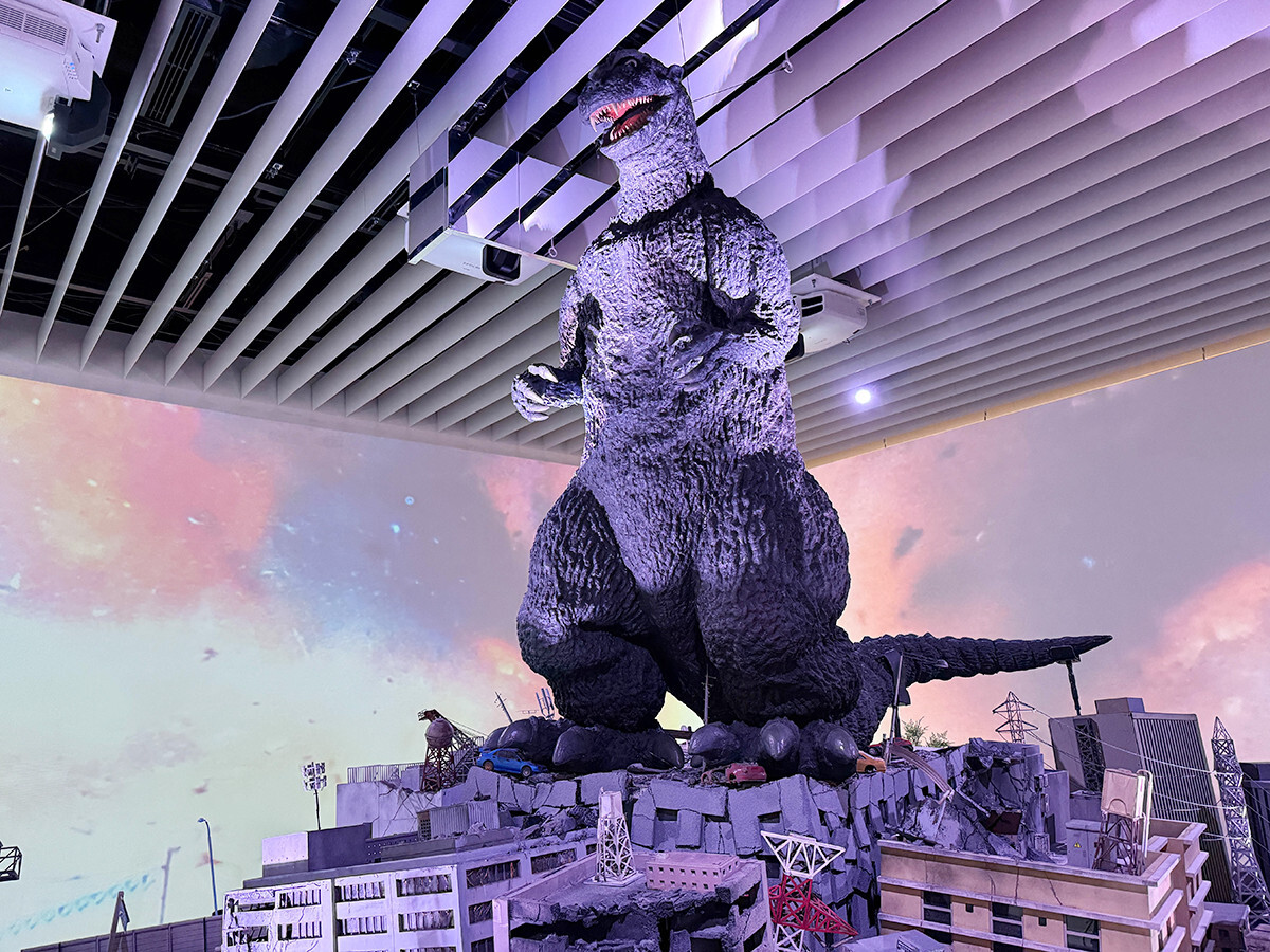 会場限定 ●３点セット ゴジラ THE アート展 公式 図録 本 画集 怪獣 本日販売開始！「ゴジラ生誕70周年記念 ゴジラ・THE・アート展